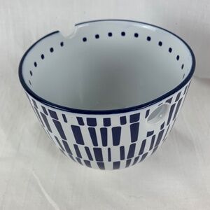 Crofton 21oz Ramon Noodle Bowl wChop Stick Holes Blue White Dishwasher Microwave